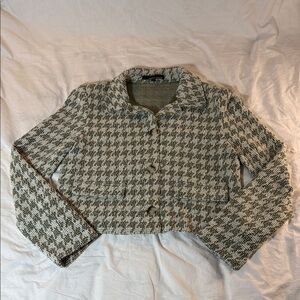 Amanda & Chelsea Olive Green & Cream Houndstooth Blazer